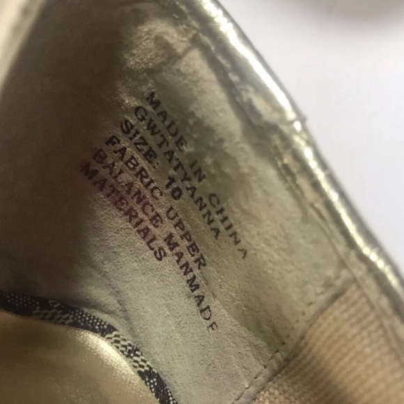 GUESS Tatyanna Gold & Brown Wood Wedge 3.75”, 10 - Picture 7 of 7